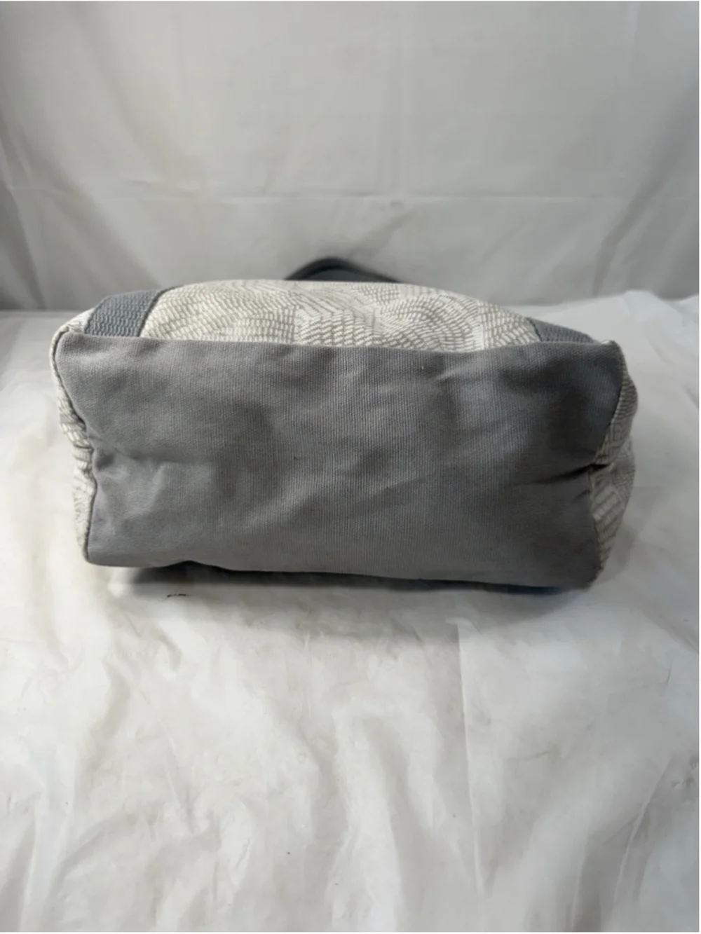 Thirty One bag Canvas Tote small grey cream new small zip top new